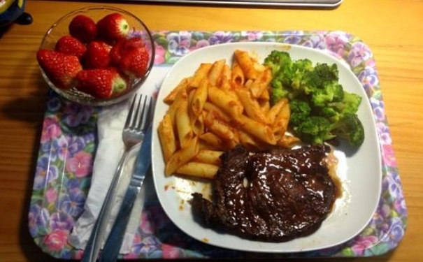 晚餐哪些食物最伤身 哪些食物晚上不宜多吃